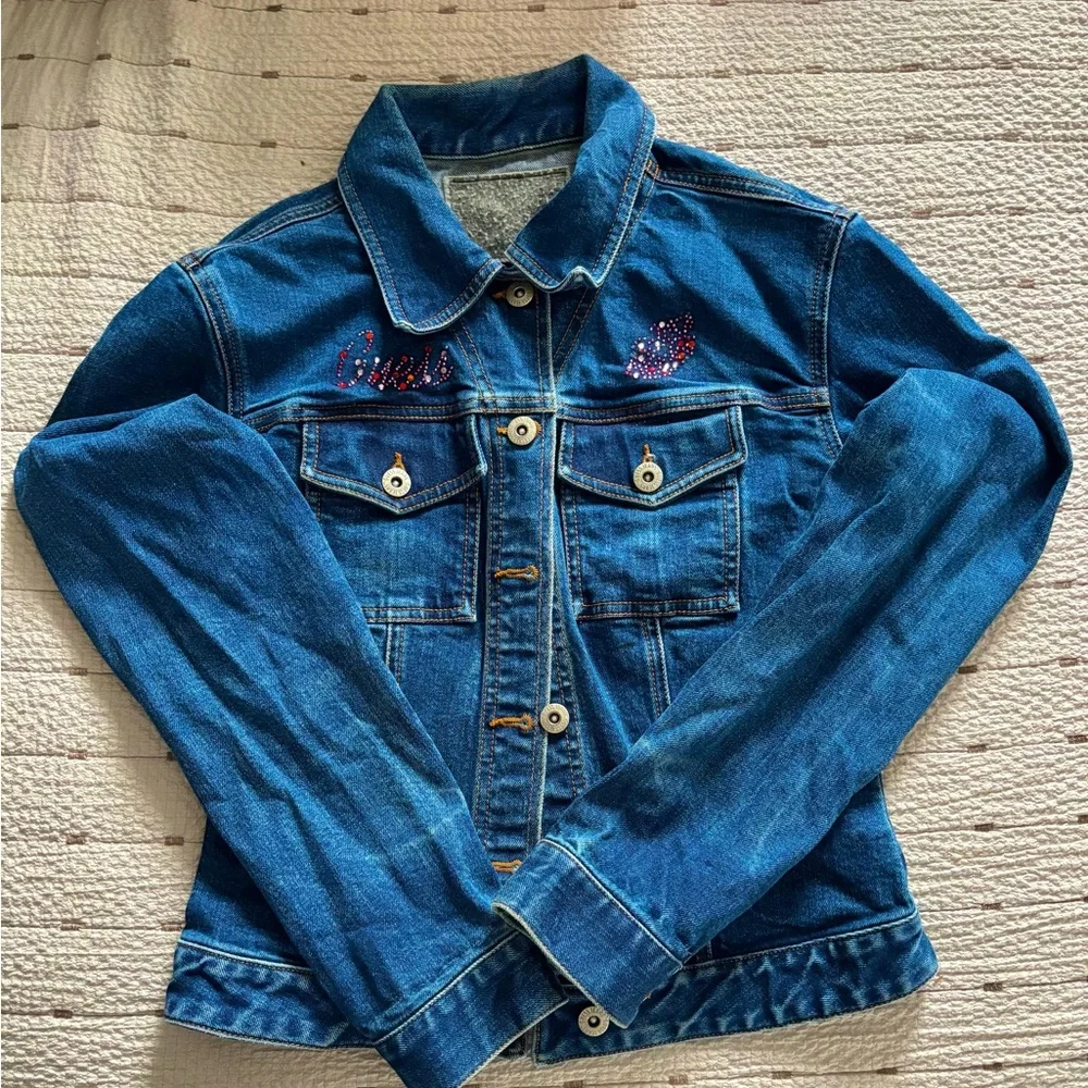 Vintage Women's Blue Guess Denim Jacket - Picture 5 of 5